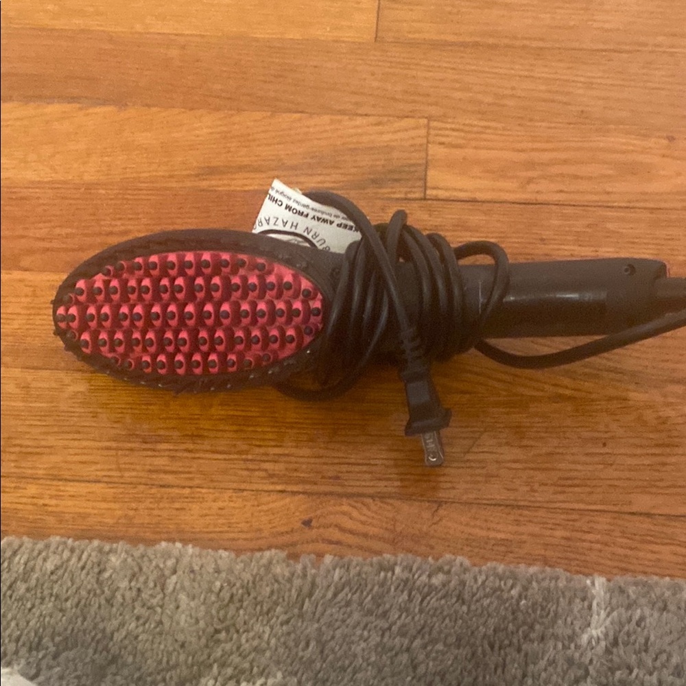 Simply Styled Black and Red Hair Straightener Brush